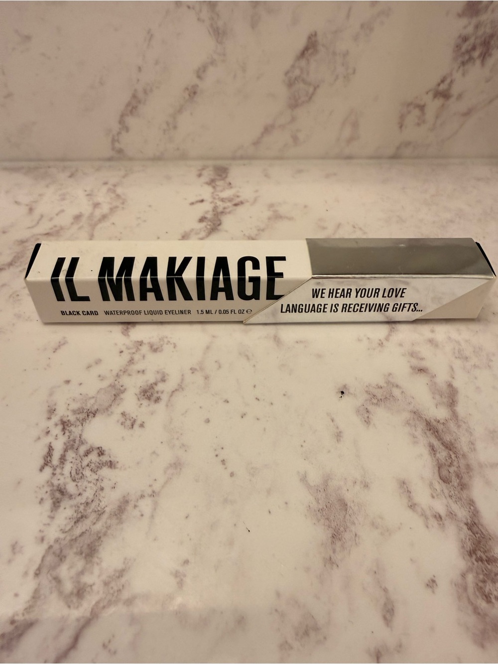 Il Makiage Black Card Waterproof Liquid Black Eyeliner
